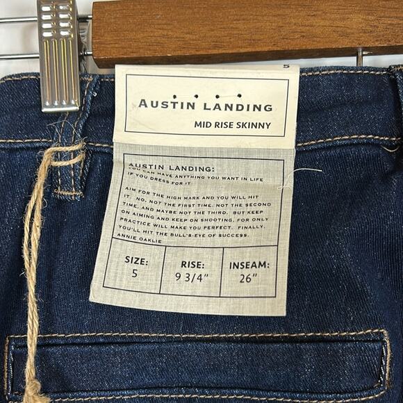 NWT Austin Landing Mid Rise Skinny Jeans Dark Wash Size 5 - Picture 7 of 9